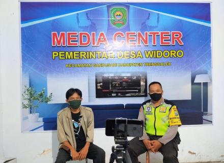 LAUNCHING MEDIA CENTER UNTUK MENDEKATKAN INFORMASI KEPADA MASYARAKAT